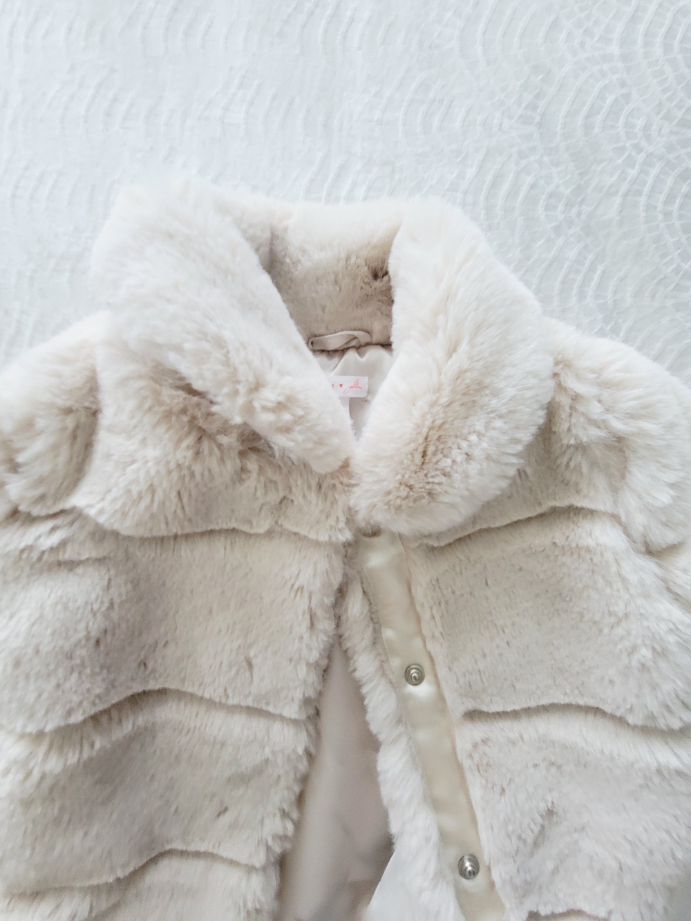 Joe Fresh Cream Faux Fur Pea Coat for Kids - Size 2T - Picture 2 of 10